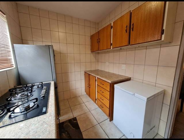 2 BEDROOM FLAT FOR SALE IN PEACEHAVEN